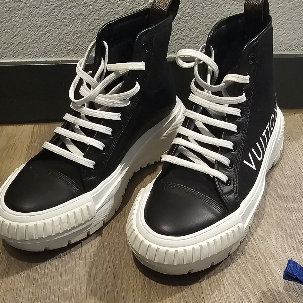 Louis Vuitton Squad Boots